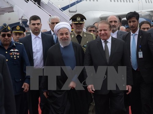 Iran and Pakistan foster cooperation in various fields - ảnh 1